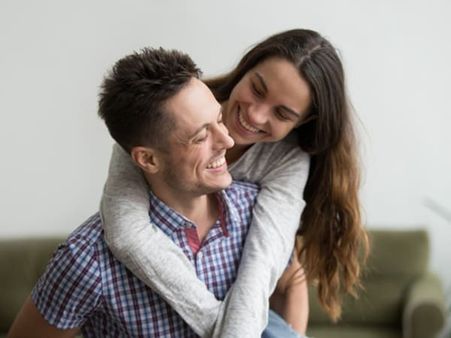 4. She Motivates You to Achieve Your Goals 4. She Motivates You to Achieve Your Goals