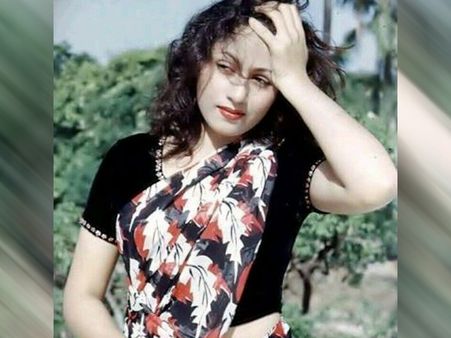 Madhubala In Red And Blue Printed Sari