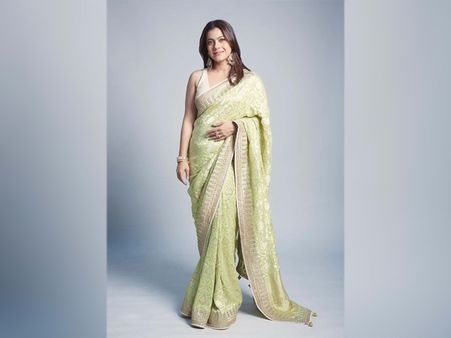 Kajol’s Hand-Embroidered Green Sari