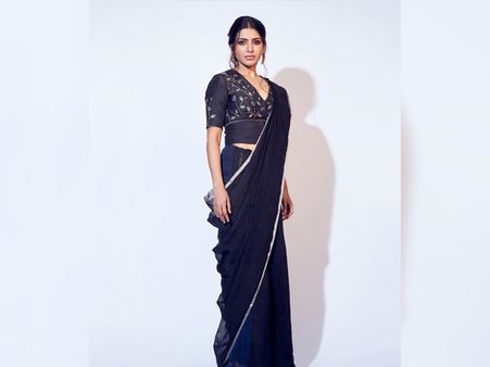 Samantha Akkineni In Midnight-Blue Linen Sari