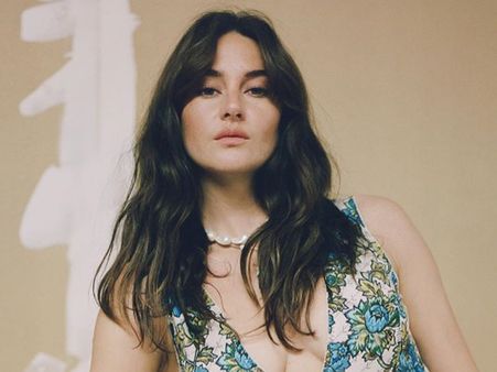 11. Black ruffled tresses 11. Black ruffled tresses