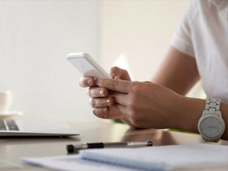 2. Do You Receive Late And Vague Replies?