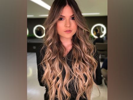 3. Long ombre wavy hair 3. Long ombre wavy hair