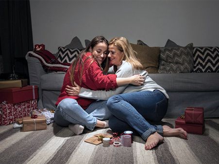 4. Bring Heartfelt Gifts For Your Parents