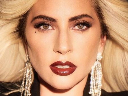 3. The Perfect Metallic Lips 3. The Perfect Metallic Lips