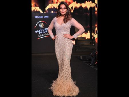 When Bipasha Basu Walked For Falguni Shane Peacock