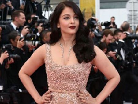 2016- The Princess Look 2016- The Princess Look