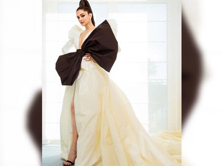 Deepika Padukone In A Dramatic Gown Deepika Padukone In A Dramatic Gown