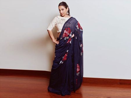 Vidya Balan In A Midnight-Blue Saree