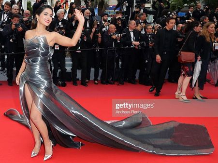 Hina Khan In A Metallic Gown