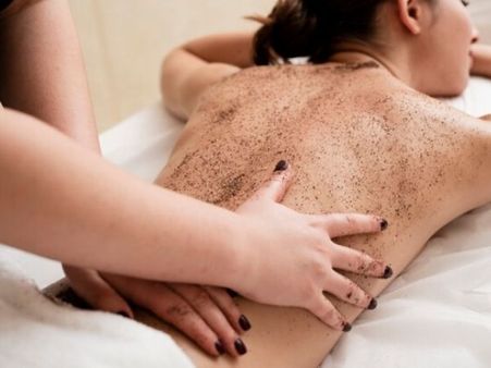 Your Doubts Regarding Back Exfoliation Answered