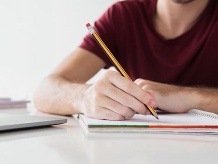 3. Pen Down Your Emotions For Her