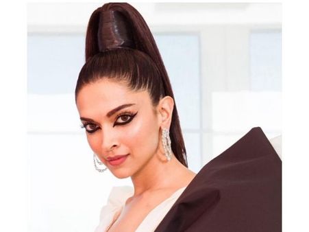 The Inverted Eyeliner