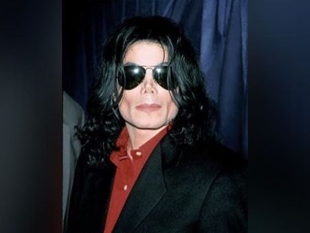 Straight Shoulder Length Tresses