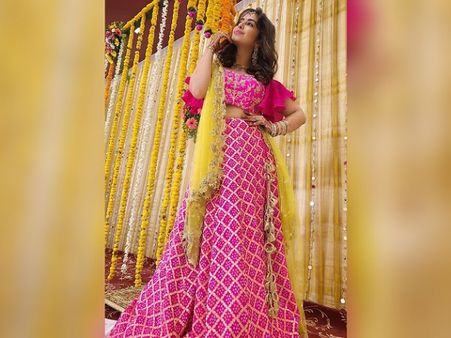 Avika Gor In Fuchsia Pink Lehenga