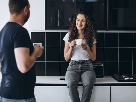 2. She Has An Impressive Communication Skills