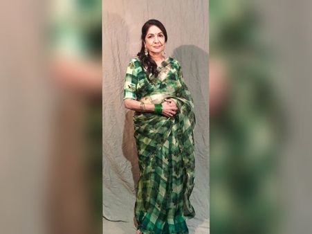Neena Gupta In A Green Saree