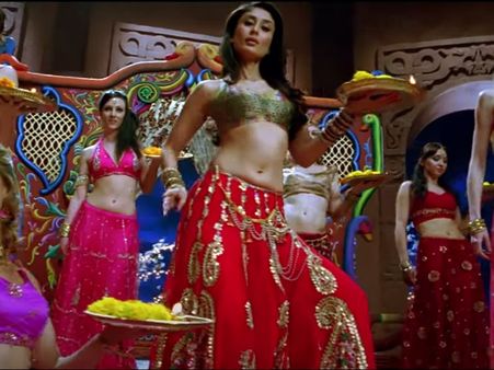 Kareena Kapoor In An Ethnic Attire Kareena Kapoor In An Ethnic Attire