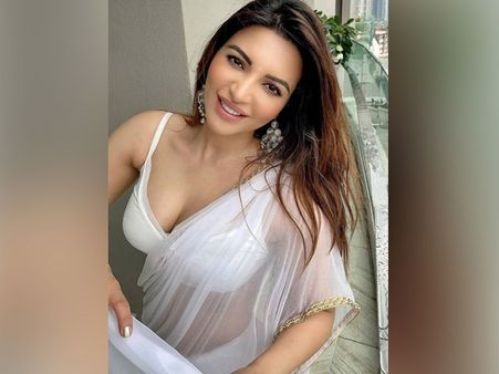 The Simple And Elegant Look