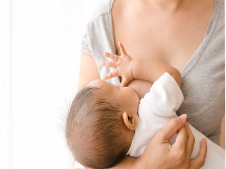Helpful Tips To Follow While Breastfeeding