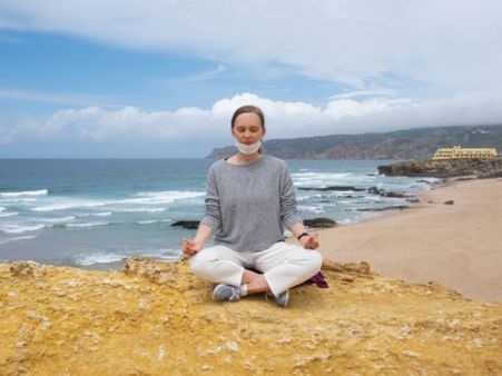 Tips To Manage Stress Level During COVID-19 Pandemic