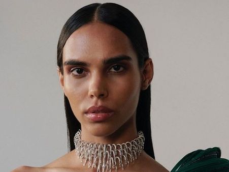 Natural Glowing Make-up Natural Glowing Make-up