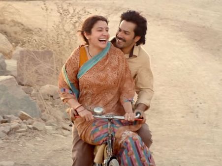 Anushka Sharma In An Orange Saree