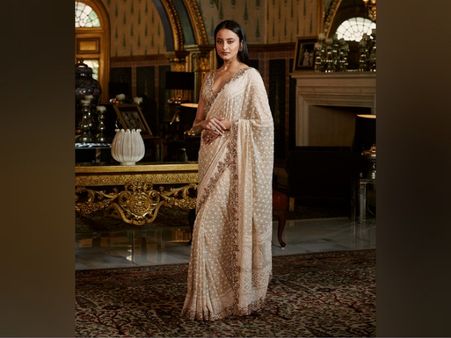 The Golden Chikankari Chiffon Saree For Reception