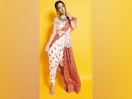 Hina Khan’s Brown Printed Saree And Dhoti Pants