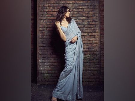 Rakul Preet Singh In A Sequin Blue Saree