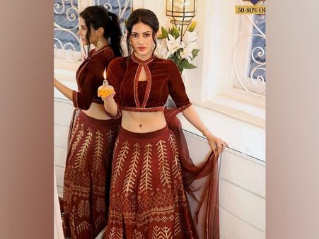 Amyra Dastur’s Brown Lehenga