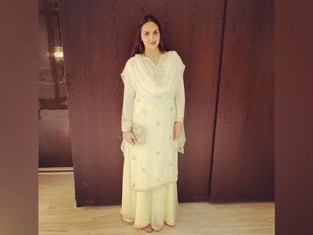 Esha Deol In An Off-White Suit