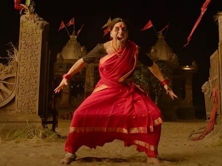 Akshay Kumar In A Red Saree