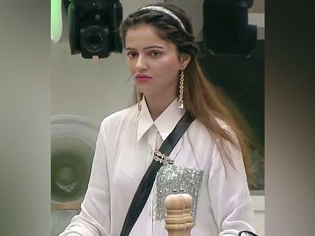 2. The Front Braid With Loose Hair 2. The Front Braid With Loose Hair