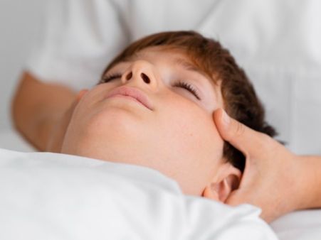 8. Acupressure For Headache