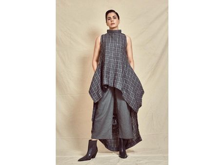 Kirti Kulhari’s Grey Pants Set