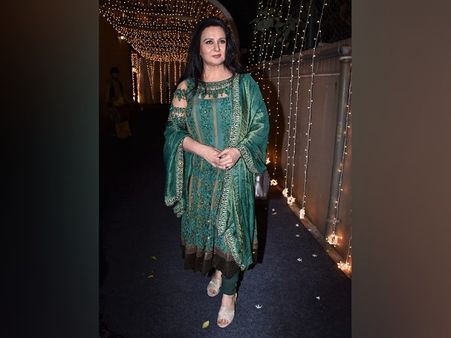 Poonam Dhillon In A Forest Green Ethnic Suit