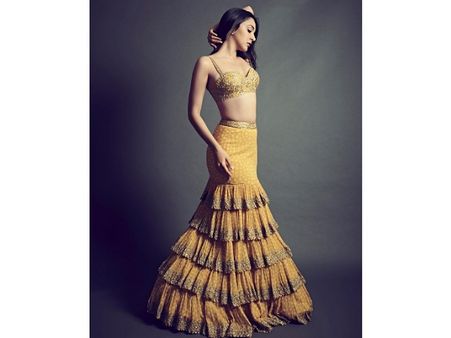 Kiara Advani’s Yellow Polka Skirt Set