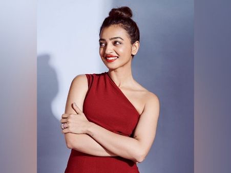 2. Radhika Aapte’s Top Knot 2. Radhika Aapte’s Top Knot