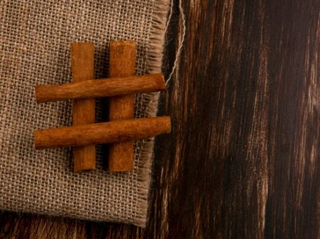 6. Cinnamon (Acne, Hair Fall)