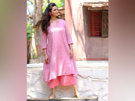 Divyanka Tripathi’s Pink Palazzo Set