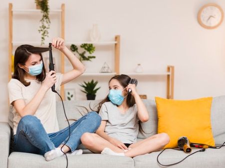 5. When should a COVID-19 patient discontinue home isolation? 5. When should a COVID-19 patient discontinue home isolation?