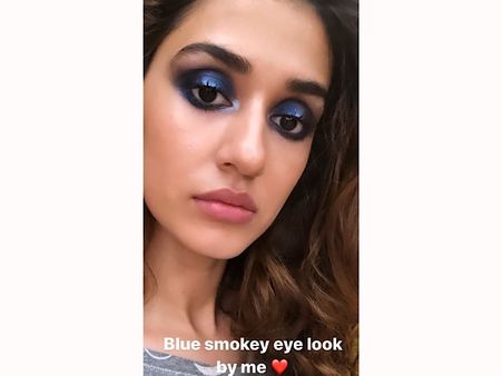 2. The Bold Blue Smokey Eyes