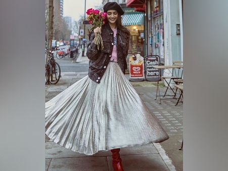 Sonam Kapoor’s Metallic Skirt Set For Winters
