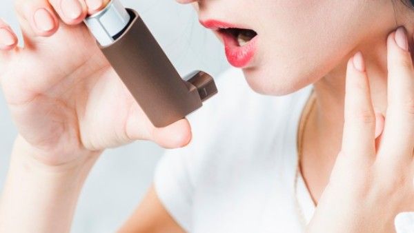 So, what exactly are the reasons behind asthma getting worse at night?