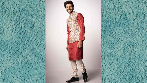 7. Kartik Aaryan in Kurta With Nehru Jacket