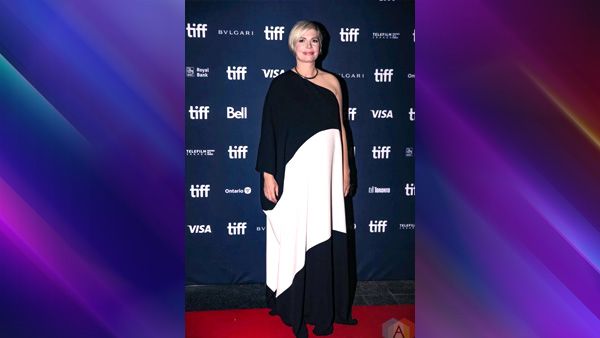 Michelle Williams in Black & White Gown Michelle Williams in Black & White Gown