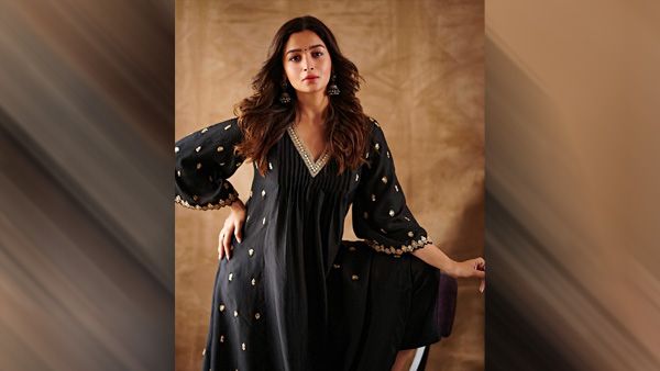 Alia Bhatt in Black Ethnic Kurti