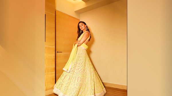 Alia Bhatt in Yellow Chikankari Lehenga