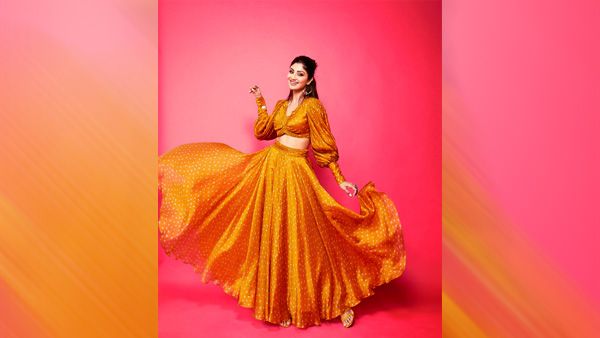Shilpa Shetty in Yellow Bandhani Co-ord Set